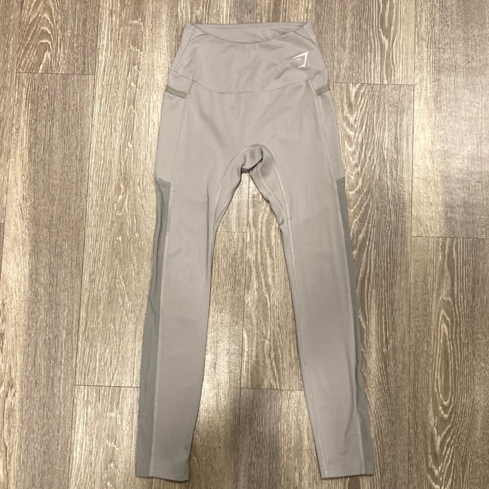 GYMSHARK LEGGINGS - Size S